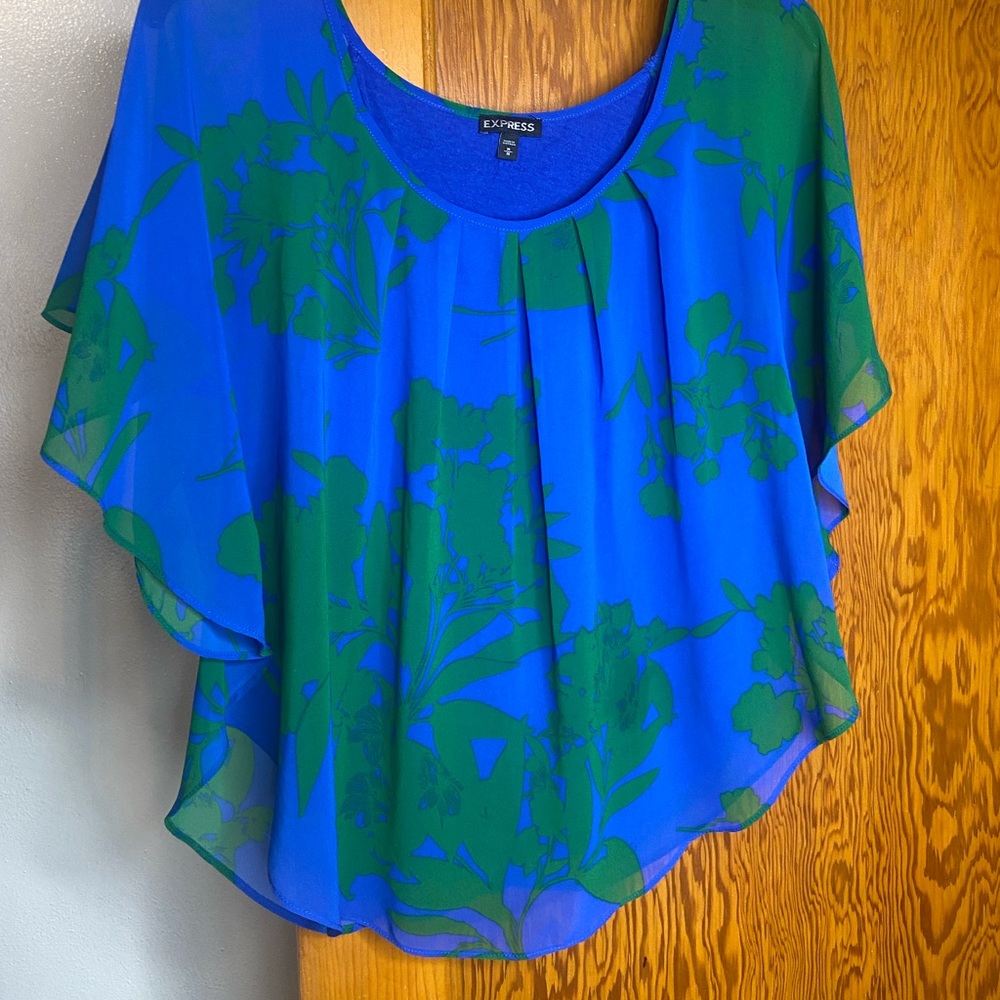 Express women’s blouse size M
